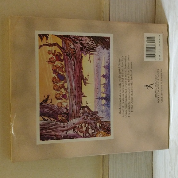 Vintage 1987 Snow White & The Seven Dwarfs 50th Anniversary Book - Picture 2 of 4